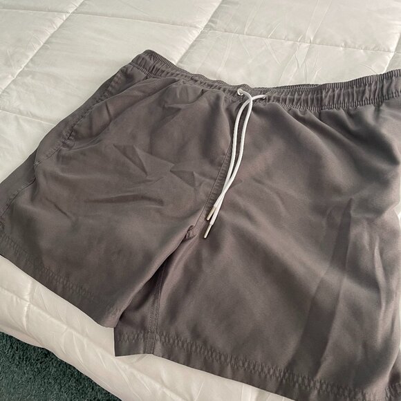 Lands' End Men's 6" Volley Swim Trunks Grey Size Large - Picture 1 of 7